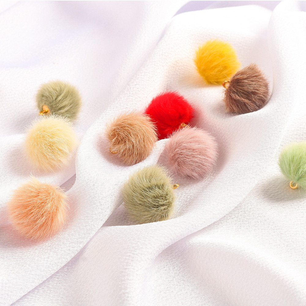 10ชิ้น/ล็อตMulticolor Plush Fur Covered Ball Pompomลูกปัดจี้สําหรับทําสร้อยคอต่างหูสร้อยข้อมือเครื่องประดับอุปกรณ์เสริม - รูปที่ 6