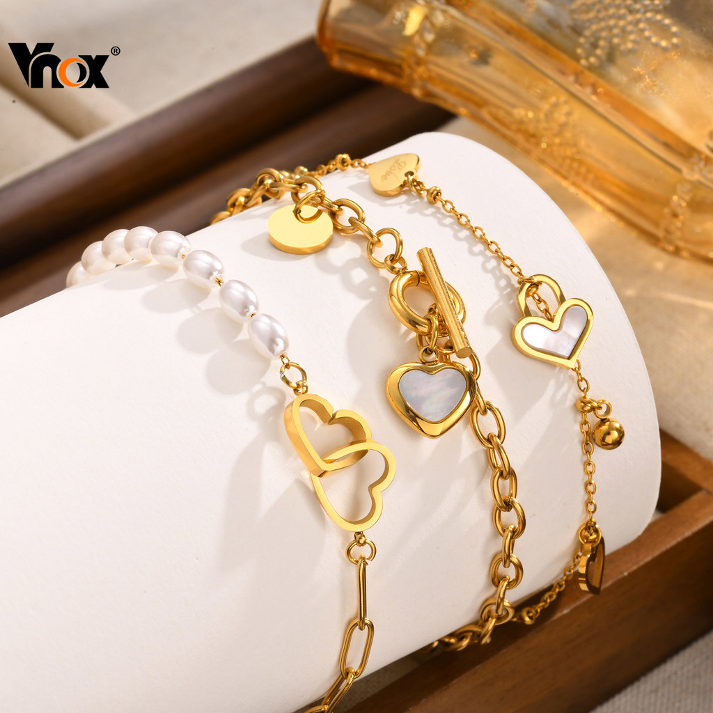 Vnox สร้อยข้อมือมุกหัวใจคู่สําหรับผู้หญิง,โซ่ลูกปัดเสน่ห์เชลล์,สร้อยข้อมือแฟชั่นสแตนเลสเครื่องประดับของขวัญ