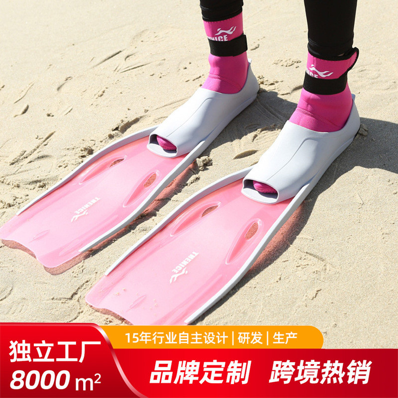 ครีบว่ายน้ำ Long Flippers สำหรับทั้งชายและหญิง เหมาะสำหรับดำน้ำดูปะการังและการฝึกอบรมมืออาชีพ