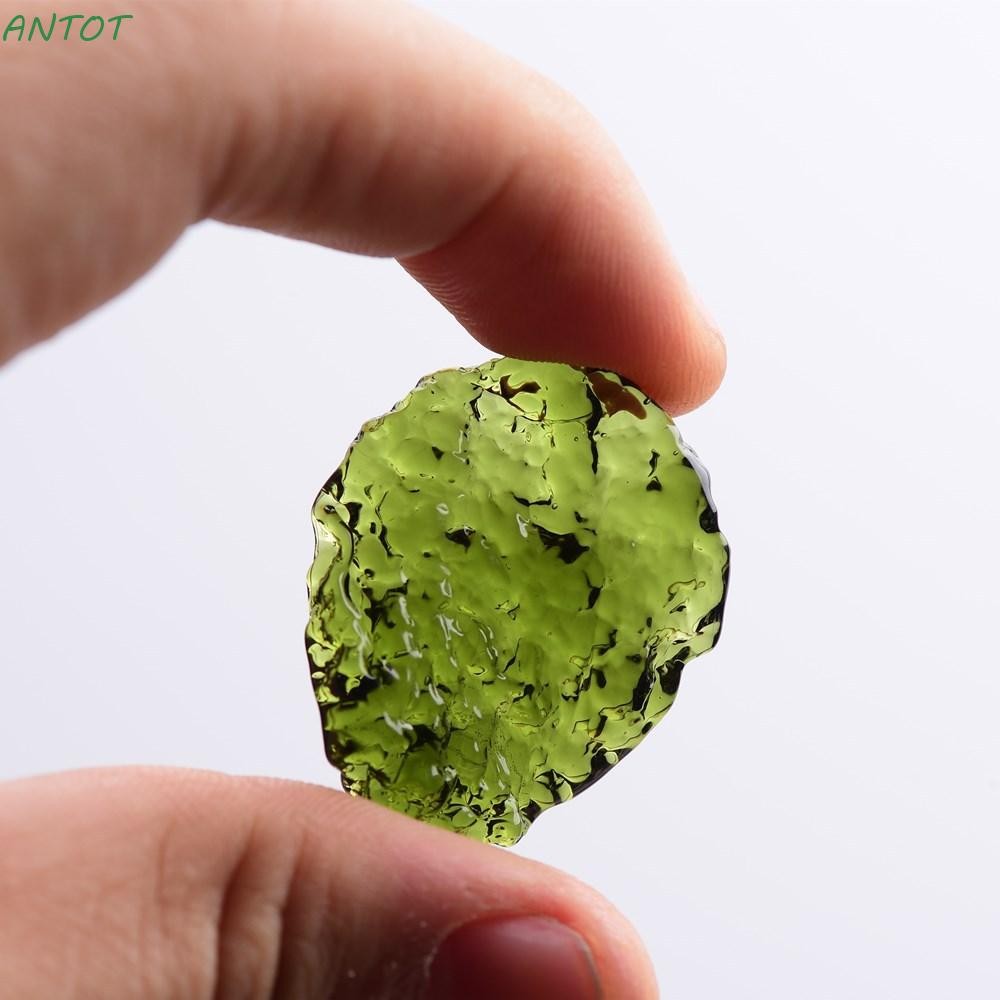 ANTAOT Moldavite หินคริสตัล Bring Lucky ของขวัญสําหรับผู้หญิงผู้ชายเครื่องประดับทําหินคริสตัลสีเขียว