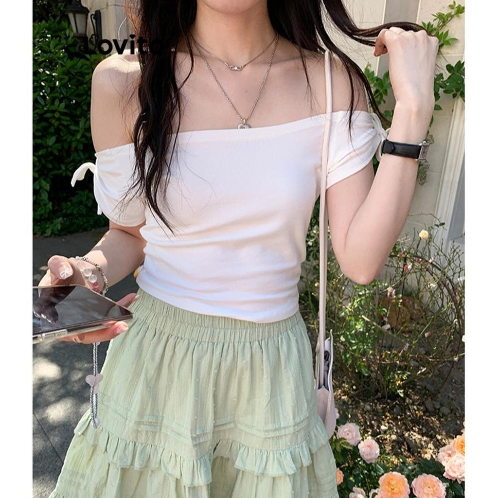 Lovito เสื้อยืดโบว์ไหล่เย็นธรรมดาสำหรับผู้หญิง LNM75043