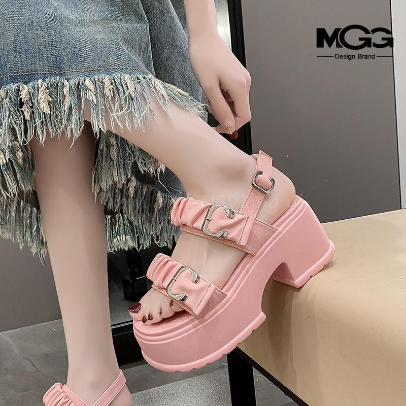 กระแส กับรองเท้าแตะเพชร Flip-Flops Covered สวมใส่ด้านนอก Seaside Anti-Sli