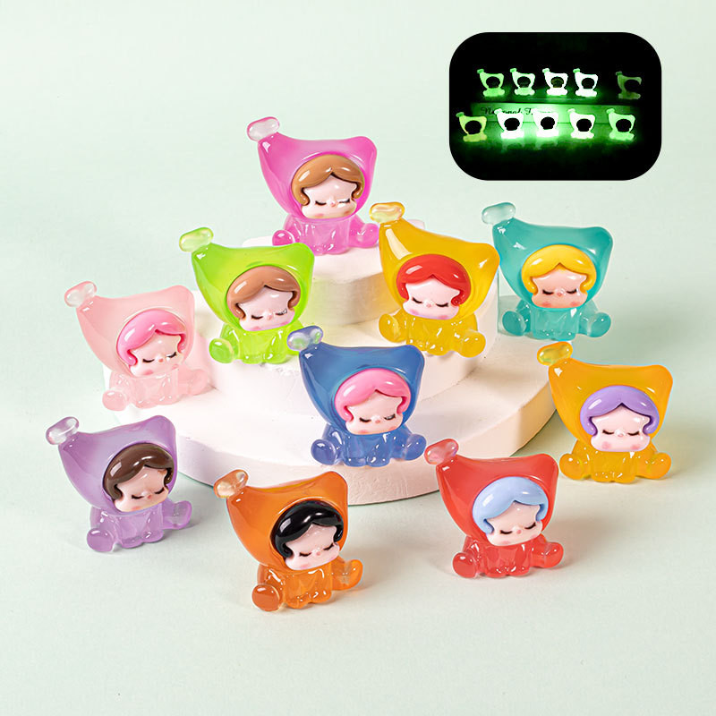 10 ชิ้น Luminous Glow Banana SP สาว 3D เรซิ่น Charms สําหรับ DIY (C-4)