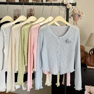 👚Anna👚 เสื้อคาร์ดิแกนถักแขนยาว พร้อมเข็มกลัดดอกไม้แบบถอดได้ ผลิตจากผ้าถักไหมน้ำแข็ง บางเบาสไตล์ฤดูร้อน #F094