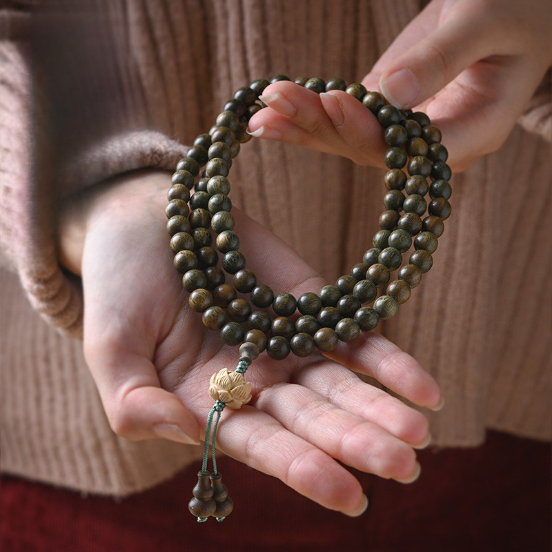 สร้อยข้อมือไม้จันทน์เขียว 108 เม็ด สร้อยข้อมือลูกปัดสวดมนต์พุทธ สร้อยคอหลายวงกลมสำหรับผู้ชายและผู้หญิง 2025