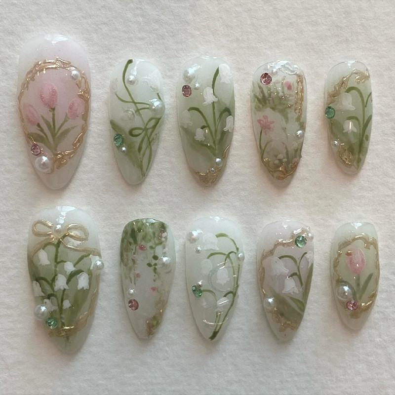 Field Lily of the Valley แผ่นแปะเล็บ Orchid แพทช์เล็บสามมิติที่ถอดออกได้ เล็บปลอมหวาน สไตล์เพชร