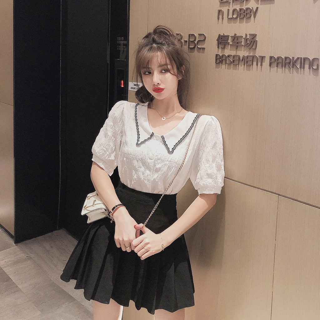 บลูซแขนสั้นผ้าชิฟฟอนสำหรับผู้หญิง ฤดูร้อน คอตุ๊กตา เสื้อเชิ้ตผู้ใหญ่เบาๆ อารมณ์นางฟ้าหวาน เสื้อแขนพั