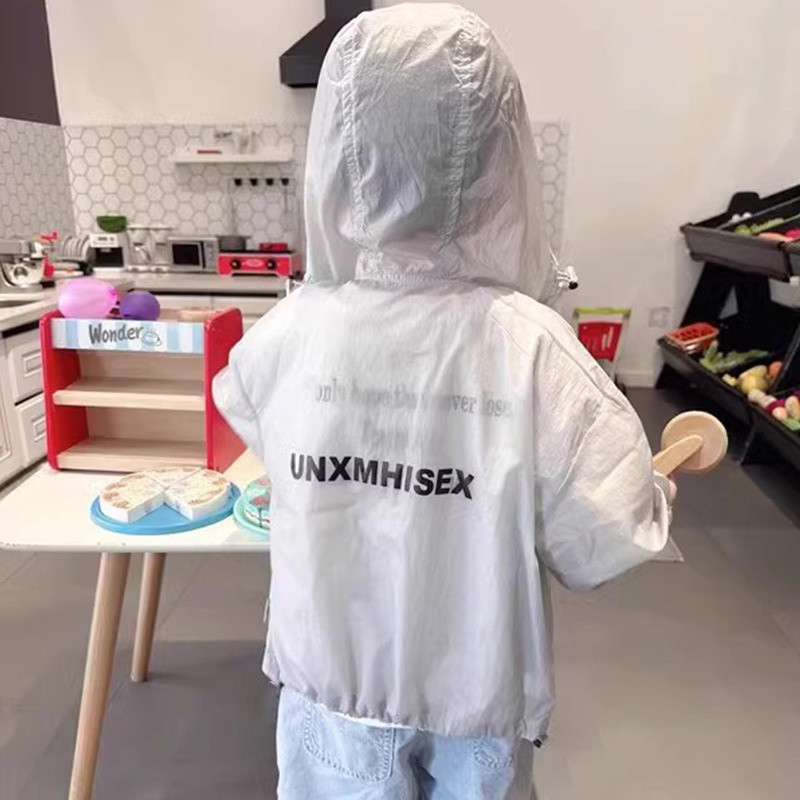 90-160【พร้อมส่ง】เสื้อกันแดดฮู้ดเด็กคาร์ดิแกน เนื้อผ้าบางเบาโปร่งอากาศ สไตล์สปอร์ต สำหรับเด็กชายเด็กหญิงในหน้าร้อน - รูปที่ 5