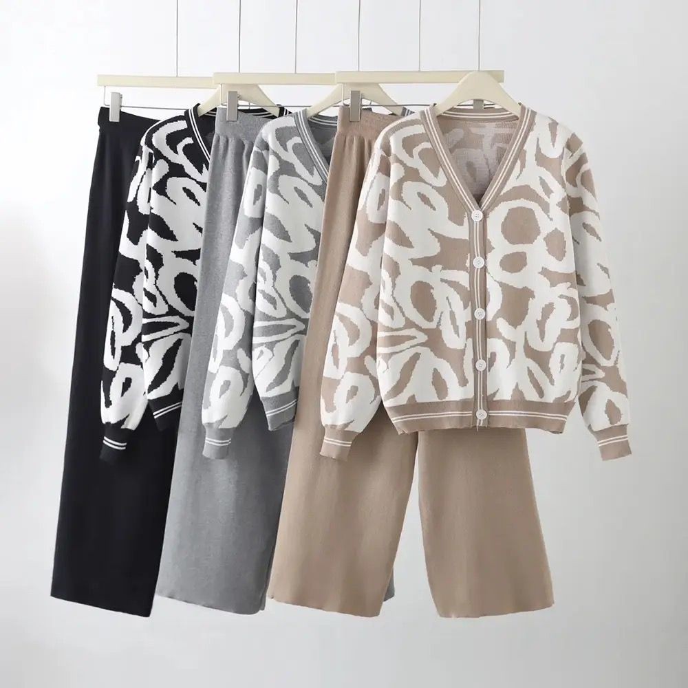 Kila Koanna Premium Cardy Suit