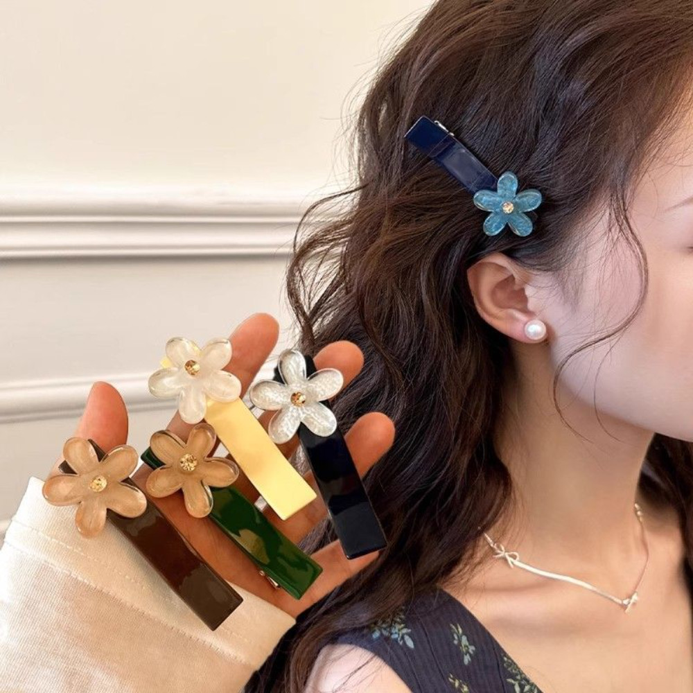 สร้อยคอมุกน้ำแข็งสีฟ้าสไตล์เกาหลี ดีไซน์เรียบหรู เหมาะสำหรับวันพิเศษหรือสวมใส่ทุกวัน