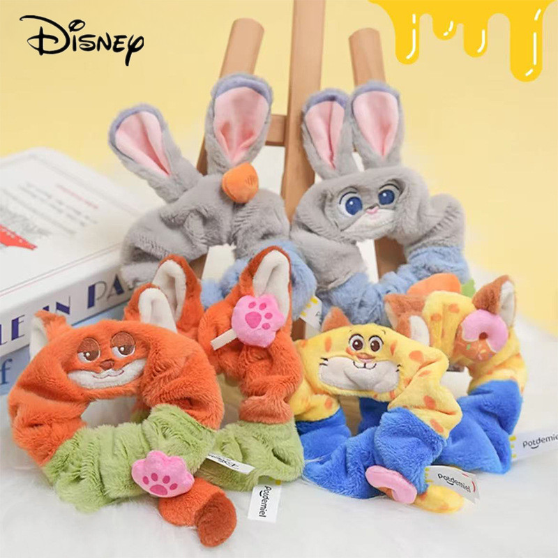 ชุดที่คาดผมตัวละครดิสนีย์ลิขสิทธิ์คุณภาพระดับพรีเมียม: Winnie the Pooh, Stitch, Judy Hopps, Nick Wilde Plushies รวมอยู่ด้วย