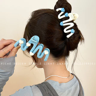 2025 กิ๊บติดผมสีครีม Blue Heart Wave ตัวเมีย