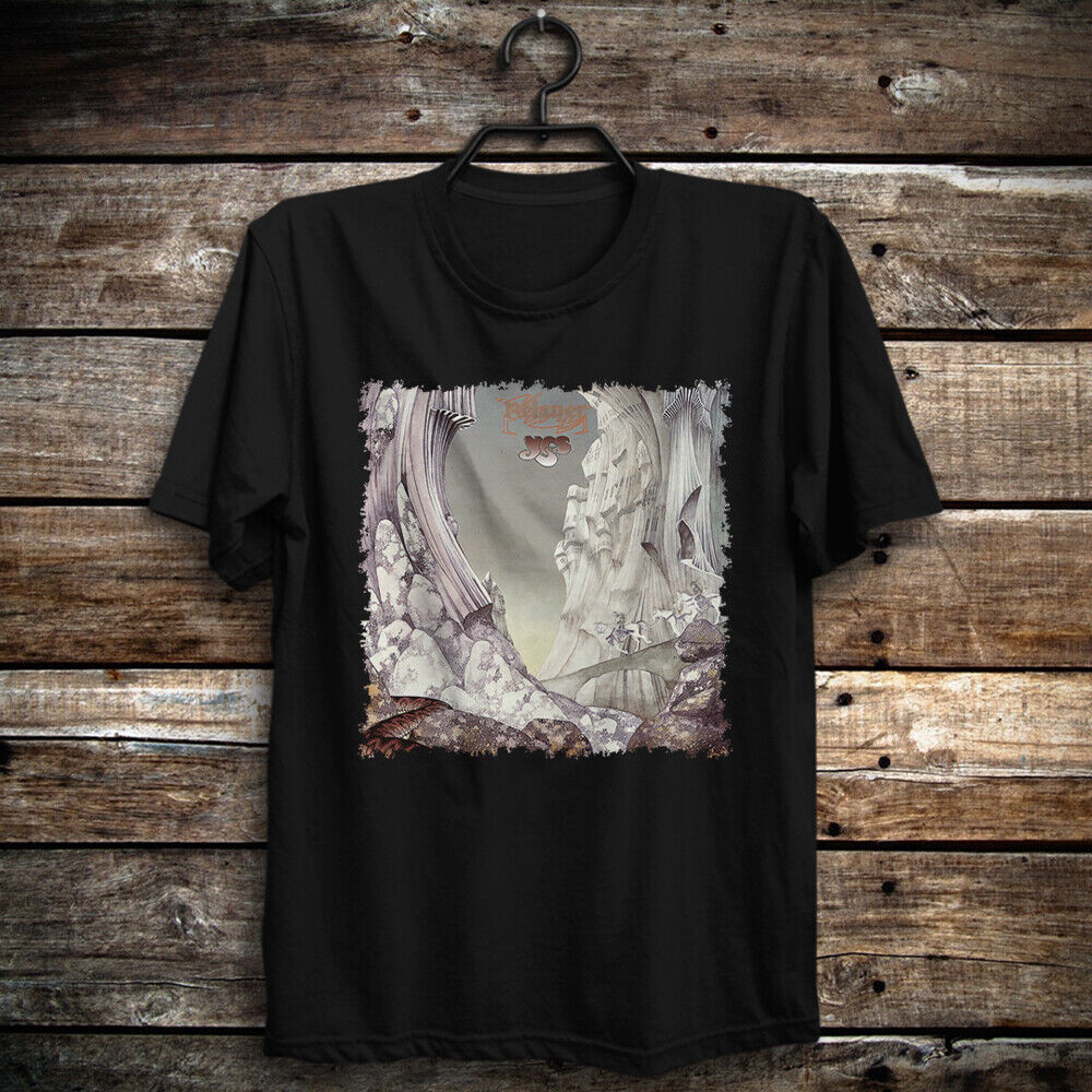 เสื้อยืดพิมพ์ลายจากอัลบั้ม Relayer ปี 1974