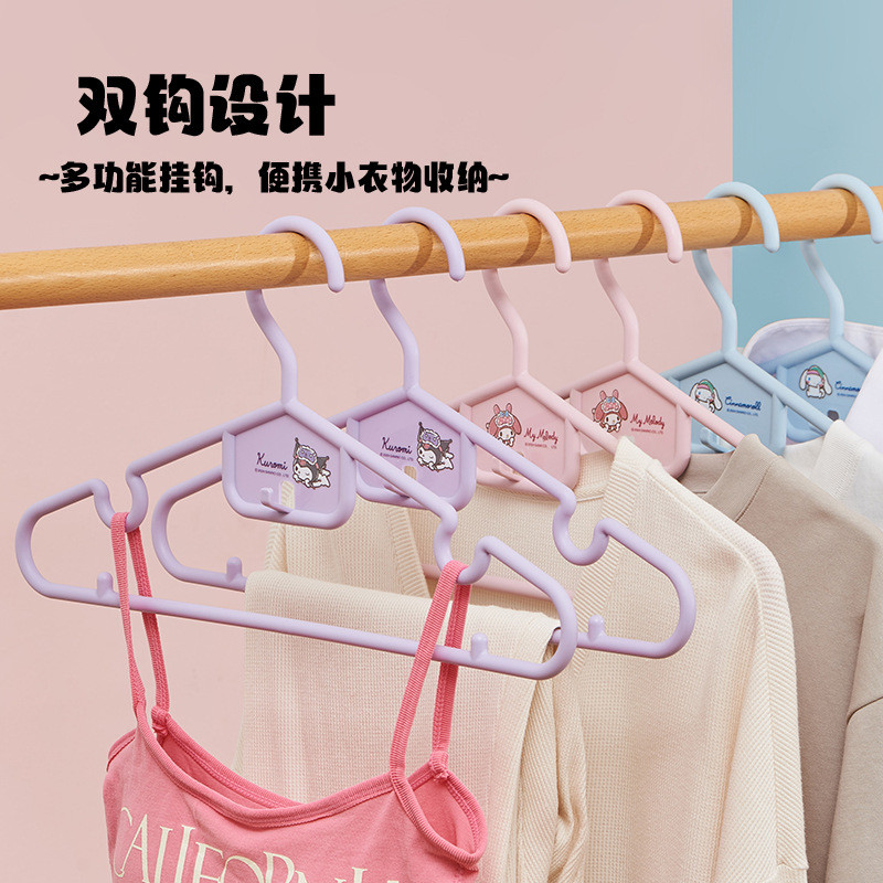 [SANRIO][HELLO KITTY] ไม้แขวนเสื้อพลาสติก ไม่มีรอย และกันลื่น [HH] ราคา ถูกที่สุด ดีลบีเคเค แกลเลอรีภาพที่ 3
