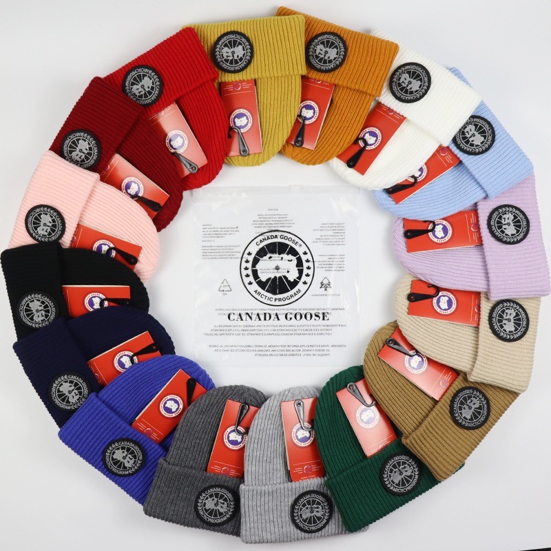 Canada goose Brimless Hat หมวกถักหนากันลม