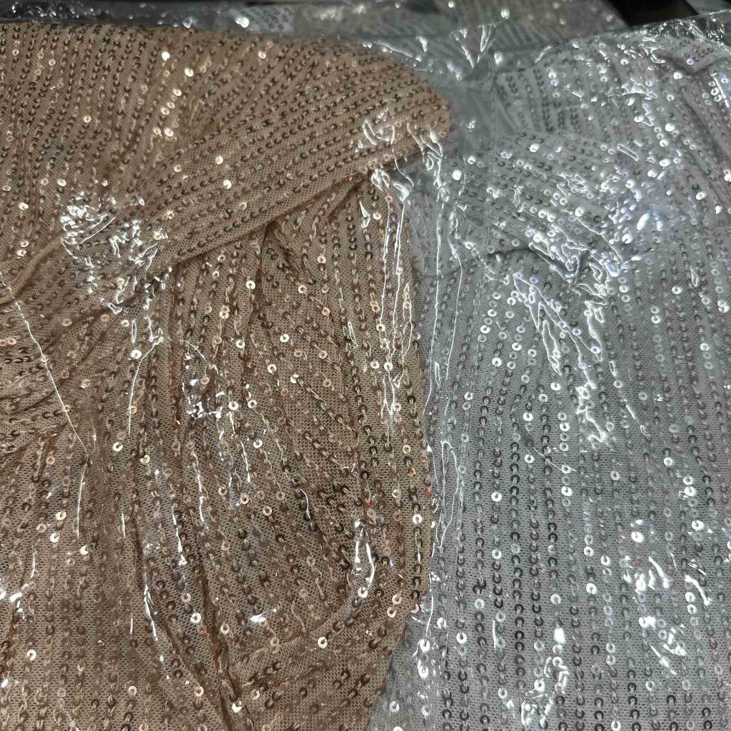 เสื้อวิ๊ง เลื่อม เสื้อแขนยาว รหัส A911