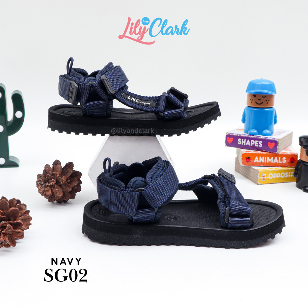 LILY AND CLARK รองเท้าแตะภูเขาเด็ก SG02 สีกรมท่า