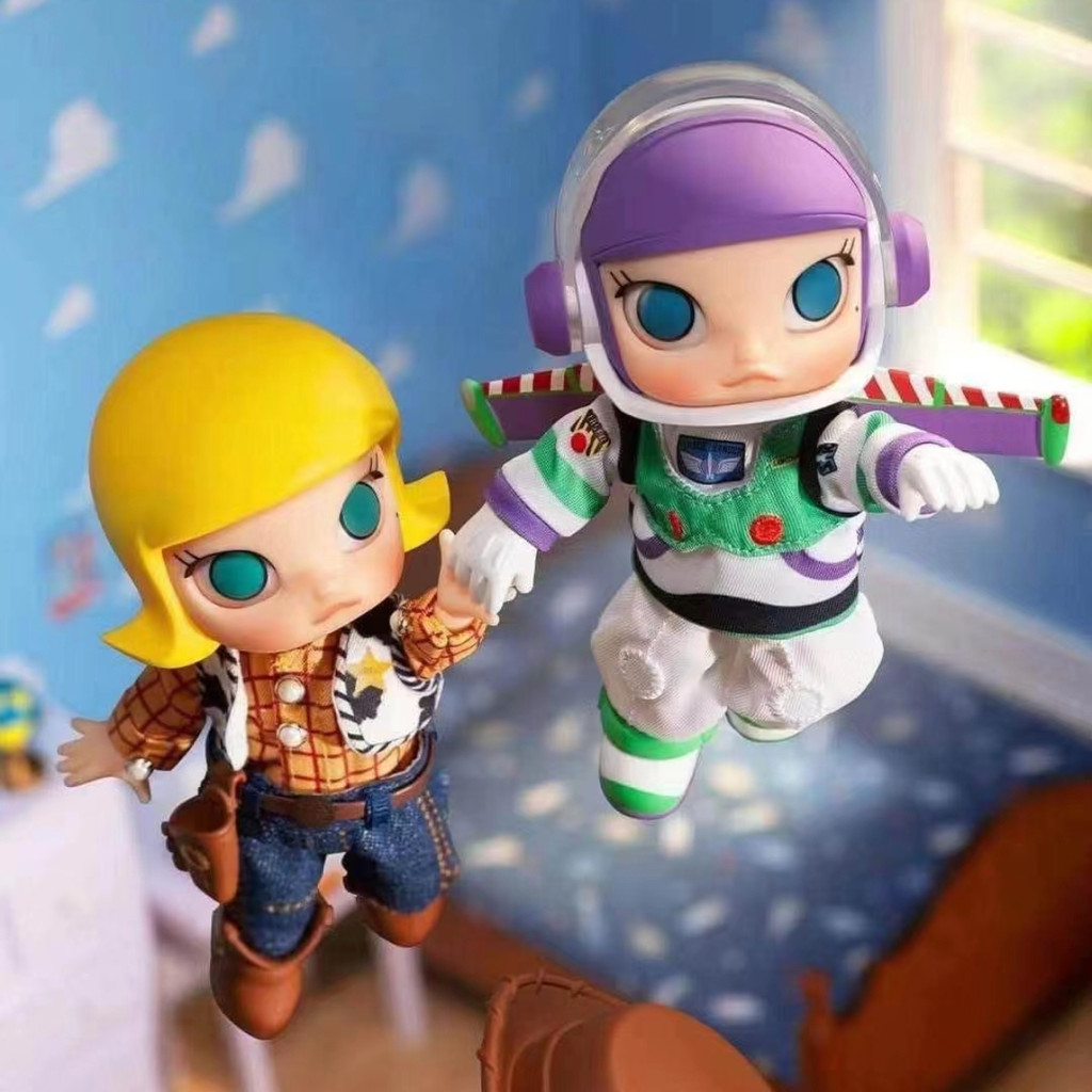 [ของแท้] Popmart Molly Hudi & Buzz Lightyear Action Figure Doll Cut Trend Play ของขวัญเซอร์ไพรส์ของเ