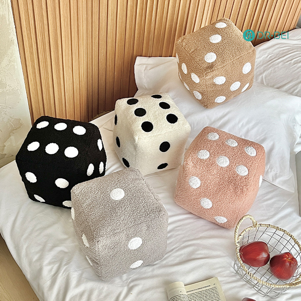 Dr.bei หมอนลูกเต๋าจําลองลูกเต๋าตุ๊กตาหมอน Cubic Cube Plush เบาะยัดไส้โซฟากลับเบาะสํานักงานรถตกแต่งห้องนอนหมอน