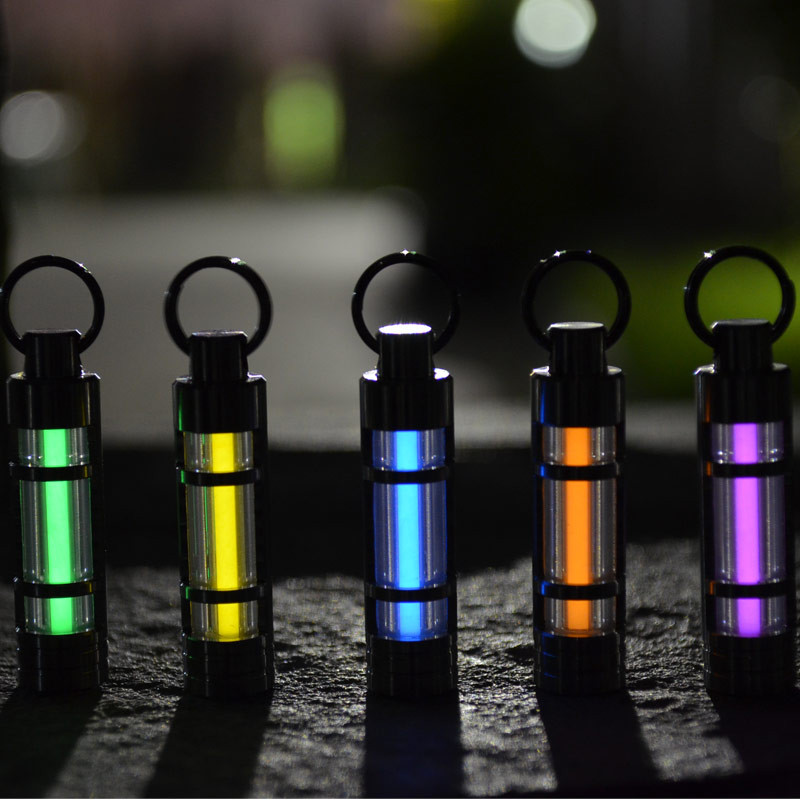 ห้องสมุดและโลหะผสมไททาเนียม Tritium โคมไฟแก๊ส Self-Luminous พวงกุญแจ Tritium ท่อแก๊สจี้จี้ Tritium โคมไฟของขวัญสร้างสรรค์