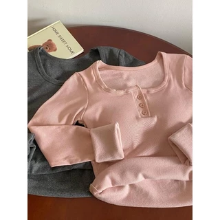 BIMI สีทึบเรียบง่ายอเนกประสงค์ปุ่มคอกลมด้านในเสื้อยืดแขนยาวสลิมสำหรับผู้หญิงสไตล์เกาหลีกระดูกไหปลาร้าเสื้อสั้น