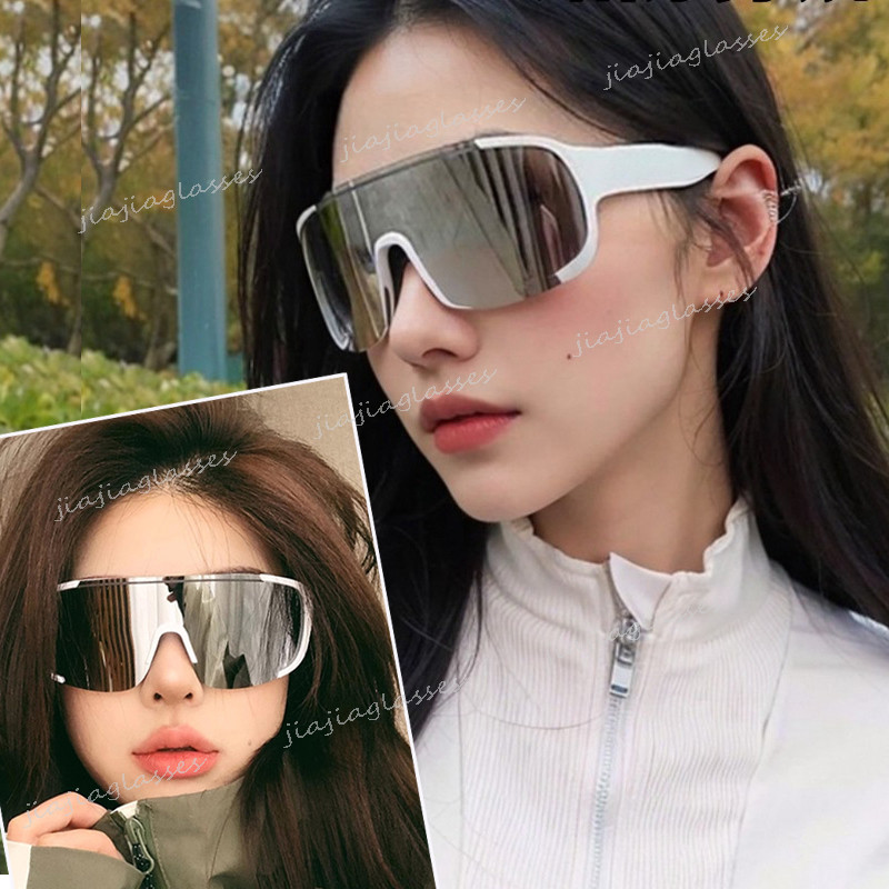 แว่นกันแดดขี่จักรยานกลางแจ้งสําหรับผู้ชายและผู้หญิงขี่กลางคืนแว่นตากีฬาวิ่งกรอบขนาดใหญ่ กันลม ป้องกันดวงตาใสจักรยานเฉดสีแว่นกันแดด ยูวี400