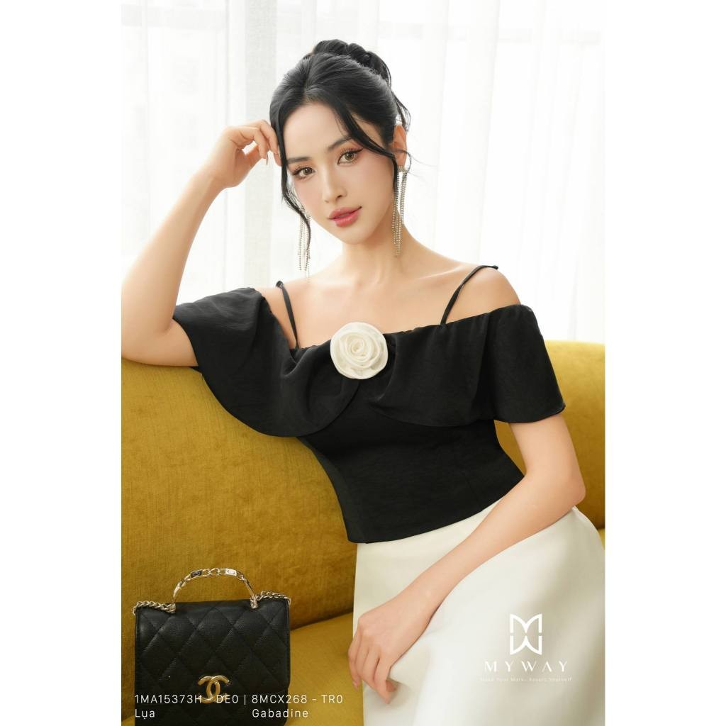 MY WAY เสื้อเบลาส์สตรีเปิดไหล่สองชิ้นลายดอกไม้หรูหรา Applique 1MA15373HW