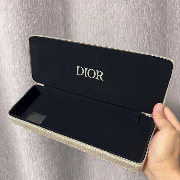 เนื้อดี!Dior Dior Set Remove Cosmetic Bag Gold Jewelry Box CD Gift Box กล่องเก็บของความจุขนาดใหญ่ GE