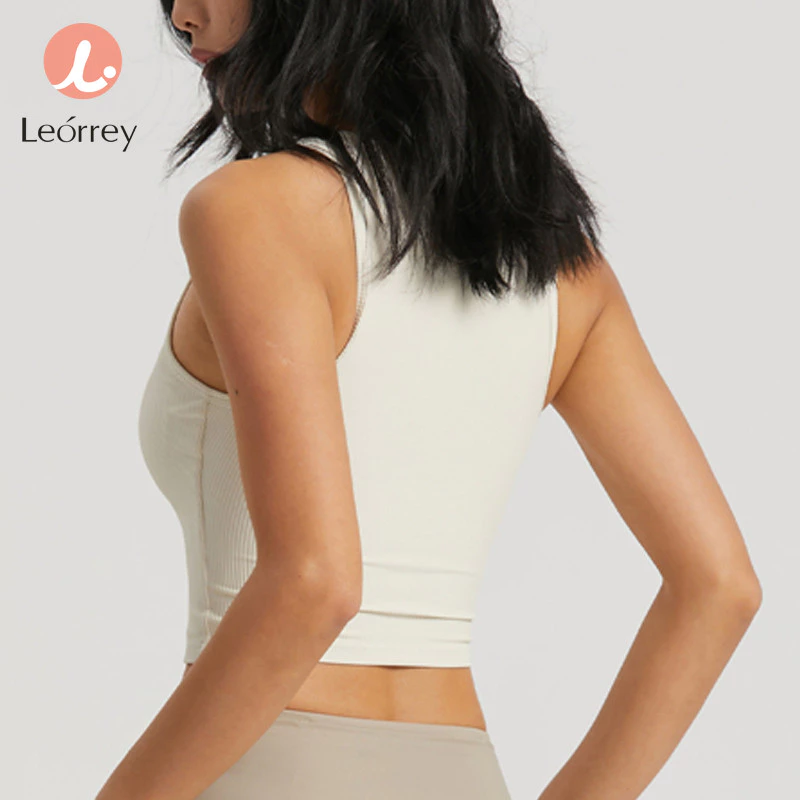 Leorrey เสื้อกล้ามครอปสปอร์ตโยคะคอวีมีฟองน้ำ thumbnail 7