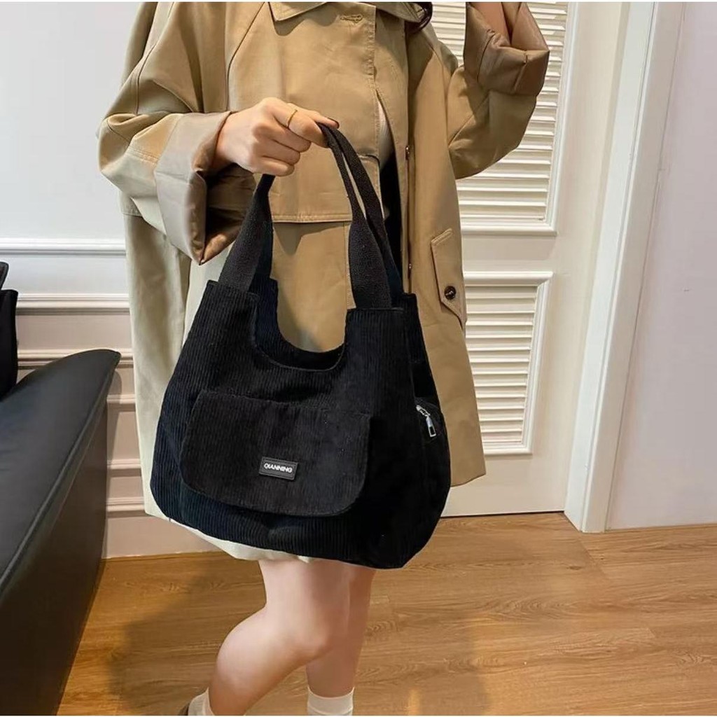 【พร้อมส่ง】miss bag fashion กระเป๋าสะพายไหล่ กระเป๋านาดใหญ่จุของได้เยอะ รุ่นฮิต เข้ากับทุกการ - รูปที่ 6