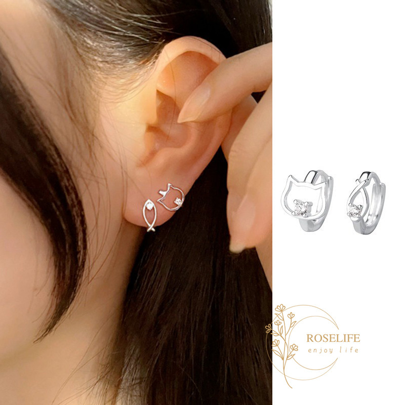 Roselife 2 ชิ้น S925 เงินไม่สมมาตร Zircon ปลา Kitty Cat Hoop ต่างหูสําหรับผู้หญิงสาว Hypoallergenic Pierced รอบหูเครื่องประดับ
