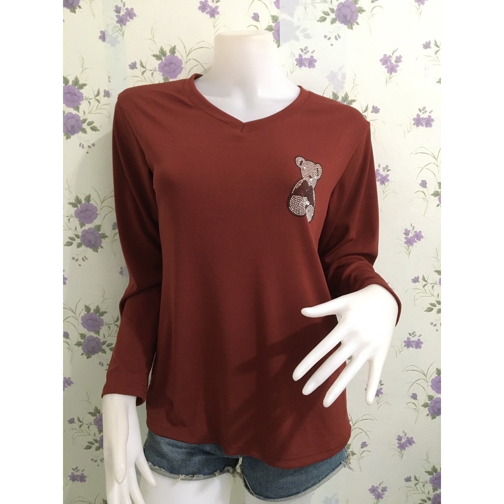 เสื้อแขนยาว สีพื้นคอวี เสื้อยืดแฟชั่นสาวอวบ ฟรีไซส์38-42นิ้วใส่ได้ค่ะ รุ่น1717