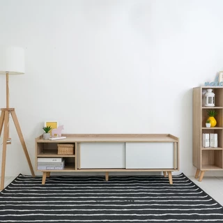 Looms ไซด์บอร์ด รุ่น Clinta สีไม้อ่อน (150x40x50 ซม.) แบรนด์ LOOMS