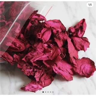 ( สินค้าจากร้านในไทย ) กลีบกุหลาบแห้ง สำหรับใส่อ่างแช่น้ำ (20g) (B36)