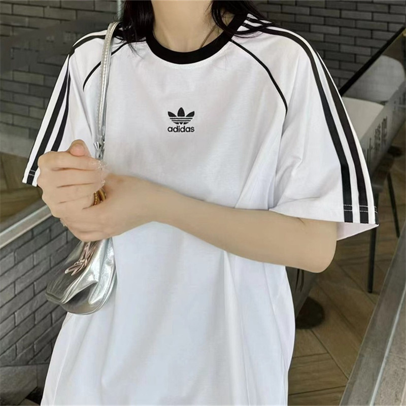 เสื้อยืดแขนสั้นคอกลมคู่ผ้าฝ้ายแท้สําหรับฤดูร้อน, สปอร์ตโคลเวอร์ลําลองหลวมด้านบน