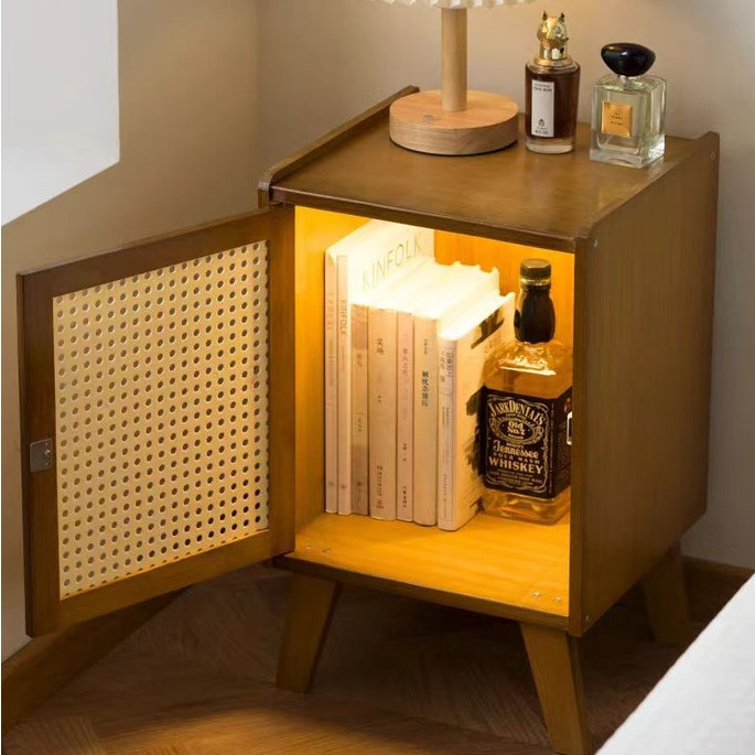 🌟 โต๊ะข้างเตียง 🌟 กล่องเก็บของห้องนอนแบบเรียบง่ายไม้เนื้อแข็ง  ชั้นวางของไม้ ตู้เก็บของ ตู้มินิ ตู้เก็บของหวาย