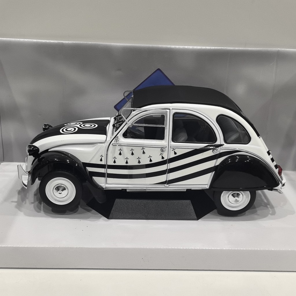 [คลังสินค้าพร้อม] SOLIDO 1/18 CITROEN 2CV6 CITROEN รถรุ่นโลหะผสมสามารถเปิดพวงมาลัยล้อหน้าประตูซ้ายขว