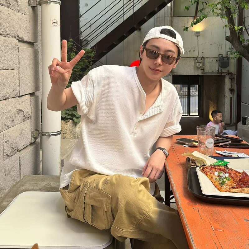 Eershenshi เสื้อยืดลําลองสําหรับทั้งชายและหญิงพร้อมคอ Henley และแขนสั้น - รูปที่ 2