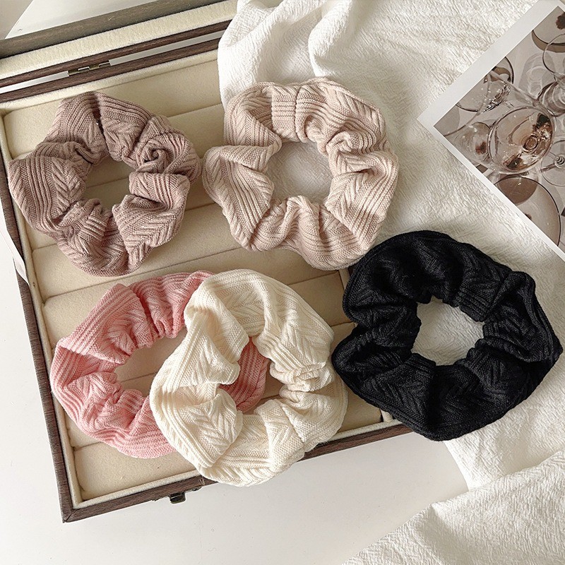 ฤดูใบไม้ร่วงฤดูหนาวถักเชือกผมผู้หญิงใหม่สีทึบหวาน ยางรัดผม อุปกรณ์เสริมผม