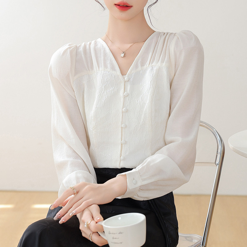 เสื้อเชิ้ตผ้าชีฟองลายนูนสไตล์ฝรั่งเศสสำหรับผู้หญิงระบายอากาศได้ดีในช่วงต้นฤดูใบไม้ร่วง