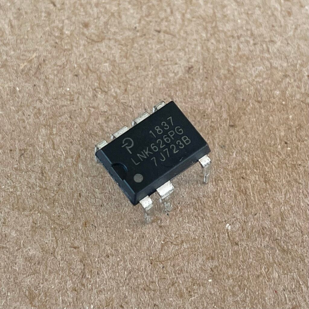 (1ตัว) [IC] LNK626PG Power Integrations AC-DC Converter, 5 V dc 7-Pin, DIP