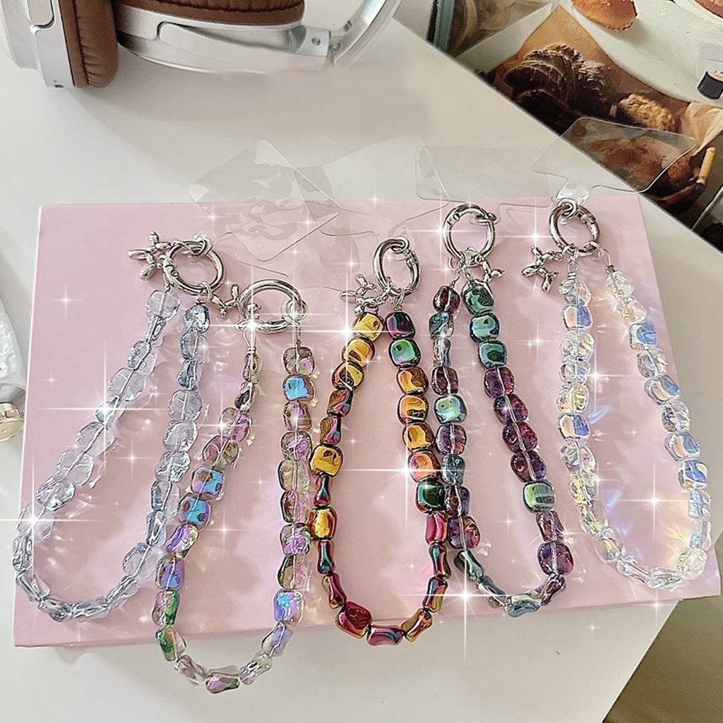 สายคล้องโทรศัพท์ หรูหราที่มีสีสันคริสตัลลูกปัดโทรศัพท์มือถือโซ่สั้นที่มีบัตรใสกระเป๋าเป้สะพายหลังจี้เชือกเส้นเล็กสําหรับหูฟังบลูทูธกรณีโทรศัพท์ปกพวงกุ