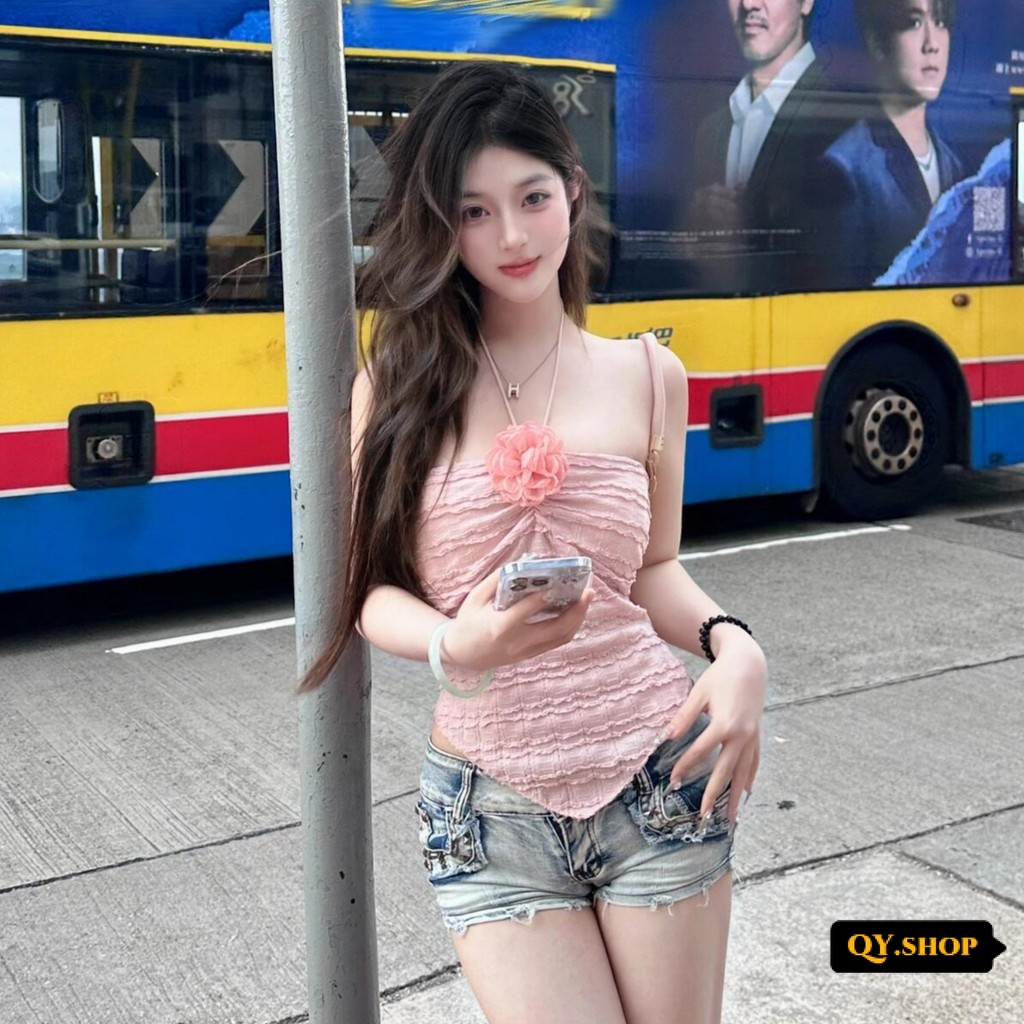 QY.Shop⭐️สินค้าราคาพิเศษ⭐️​พร้อมส่ง เสื้อเกาะอกผูกคล้อง ผ่าไหมพรม  แถมเข็มกัดดอกไม้มี 3สี  