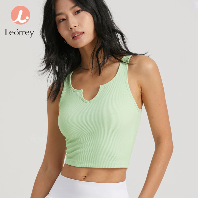 Leorrey เสื้อกล้ามครอปสปอร์ตโยคะคอวีมีฟองน้ำ thumbnail 4