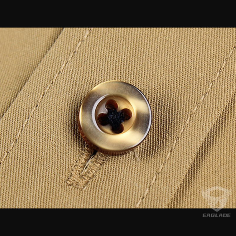 Eaglade เสื้อเชิ้ตแขนยาวผู้ชายกอล์ฟอย่างเป็นทางการเสื้อเชิ้ตลําลองสําหรับผู้ชาย ไร้ริ้วรอย 1306 ในสีน้ําเงินเข้ม D04