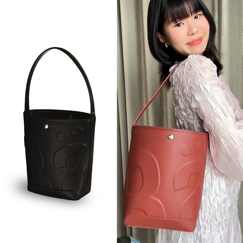 แฟชั่นใหม่ PU Rally the bag กระเป๋าสะพายทรงถังสําหรับผู้หญิง
