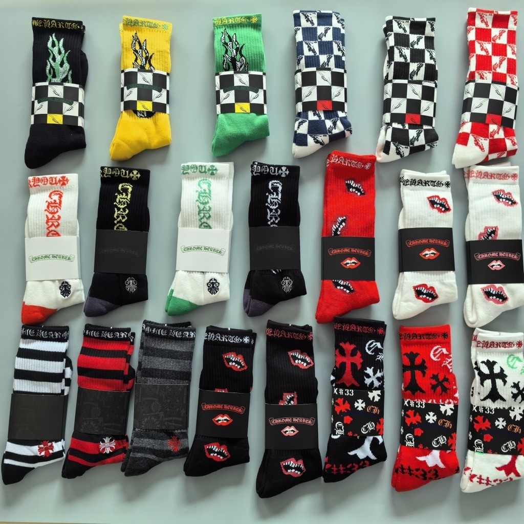 ถุงเท้าผ้าขนหนูคู่กีฬาร่วมสเก็ตบอร์ดผู้ชายผู้หญิงคลาสสิกถุงเท้ากีฬากระดานหมากรุกบาสเกตบอล