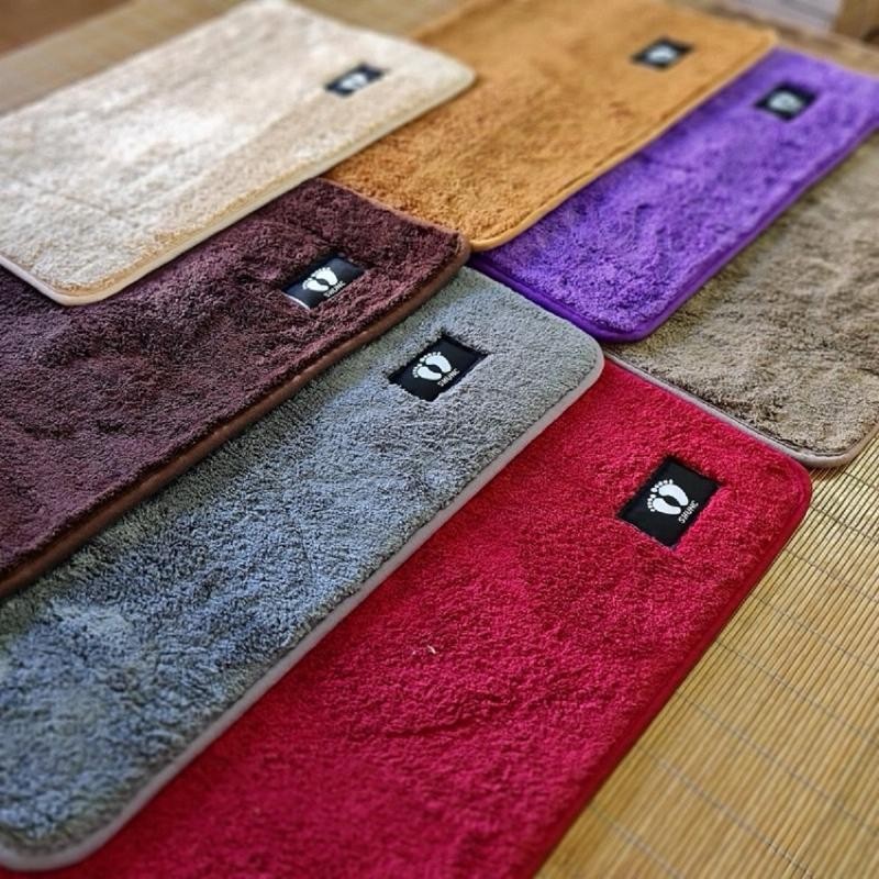 [Combo of 3] พรมเช็ดเท้าหนังแกะขนสัตว์นุ่ม พรมเช็ดเท้าดูดซับพิเศษ 40x60 ซม. จัดส่งสีสุ่ม Ba-Mien ในค