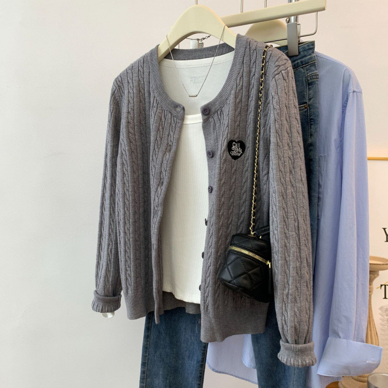 เค เสื้อคาร์ดิแกนถักผู้หญิงสไตล์ใหม่แฟชั่นที่เรียบง่ายลดอายุปักแจ็คเก็ตขนาดเล็ก