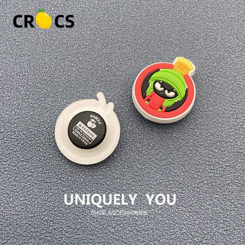 ใหม่ jibbitz Crocs รองเท้าดอกไม้อุปกรณ์เสริมรองเท้าดอกไม้การ์ด Luo Chi Zhibixing อุปกรณ์เสริมรองเท้าหัวเข็มขัด Bugs Bunny Cui Di ตกแต่งหัวเข็มขัด
